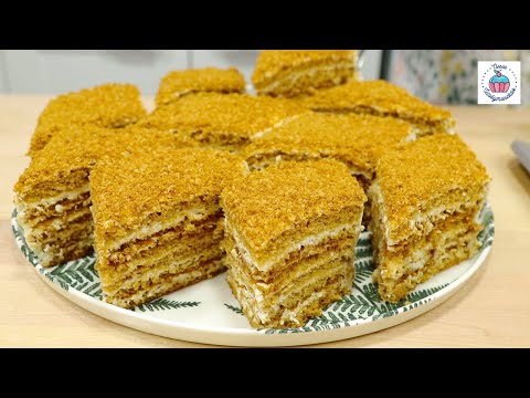 Видео: Простой МЕДОВИК без раскатки коржей!🍰 Мягкий и воздушный как облачко!🐝