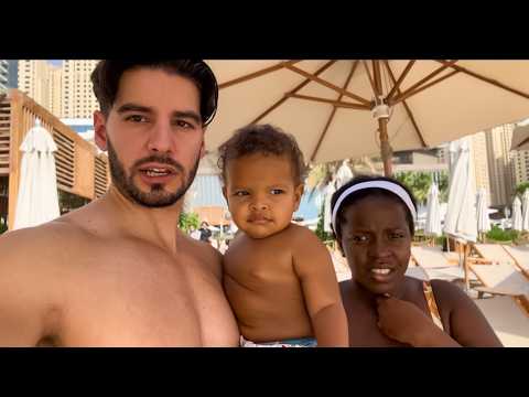 Видео: ЧУВСТВУЕТЕ СЕБЯ НЕУВЕРЕННЫМ НА ПЛЯЖЕ...
