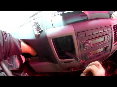 Видео: Установка бк мультитроникс С-580 в Соболь 2217 Баргузин