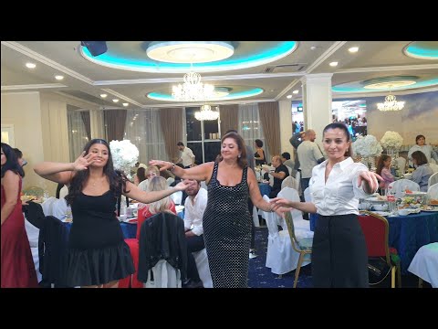 Видео: Ассирийцы 🔵⚪🔴 Духрана д Март Марьям в Москве 🎊🙌🙏🏼❤Assyrians 🔵⚪🔴Dukhrana d'Mart Maryam in Moscow 🎊🙌🙏🏼