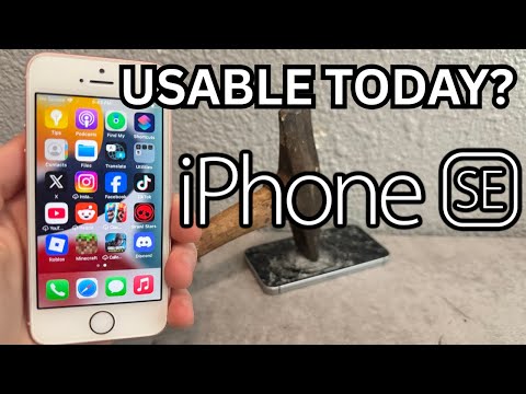 Видео: Опыт использования iPhone SE в 2025 году