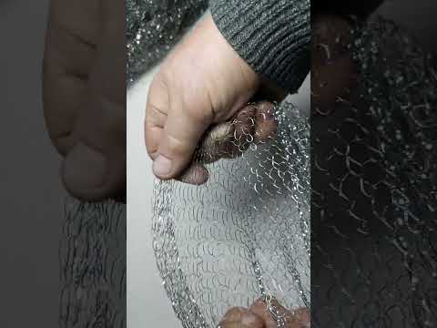 Видео: дешёвые противоскользящие накладки на обувь