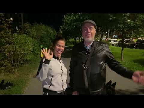 Видео: Умная девушка отвечает на вопросы 