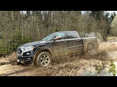 Видео: Dodge Ram и Jeep Wrangler круче Toyota FJ Cruiser?