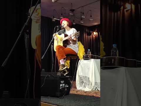 Видео: Екатерина Яшникова — Змейки-лесенки [Кострома, 18.10.2025]