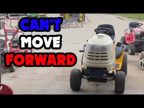 Видео: Самоходная газонокосилка Cub Cadet не двигается вперед/назад (как заменить приводной ремень)