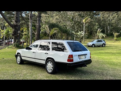 Видео: Вечная классика: Mercedes-Benz S124 230TE Estate 1989 года. Подробный дорожный тест и осмотр.