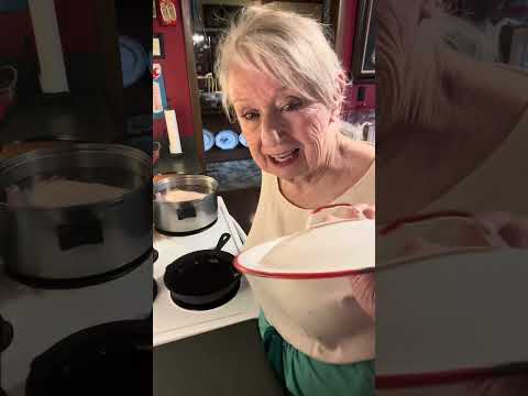 Видео: Жареный цыпленок