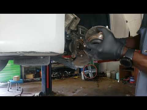 Видео: Замена передней ступицы Kia Optima и Hyundai Sonata