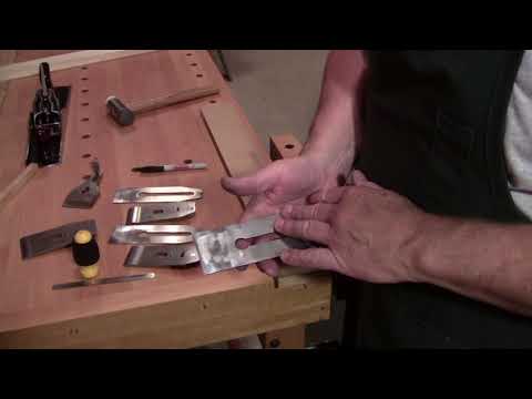 Видео: Не делай этого! Кузнечная обработка лезвий рубанков... Выбивание изгибов и брюха. РАЗГОВОР О САМО...