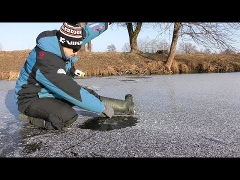 Видео: Перший Лід 2025. Зимова Риболовля у Лютому
