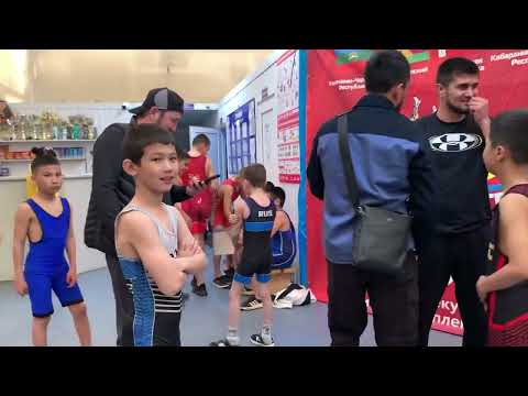 Видео: Взвешивание борцов на турнире «Кубок содружества» в Нефтекумске.