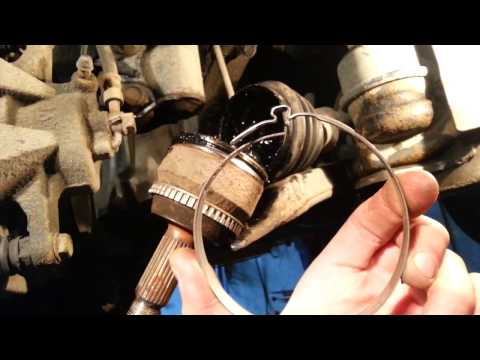 Видео: Toyota Camry 40 - 2,4  Американец . Замена Шруса наружной (гранаты)  номер запчасти .