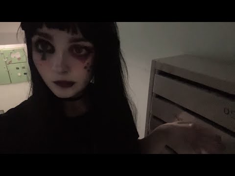 Видео: 🚪асмр в подъезде🚪