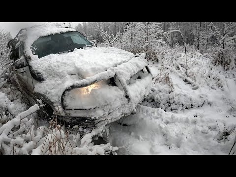 Видео: Патриот и Дефендер. Снега очень много!!! Пришлось развернуться.