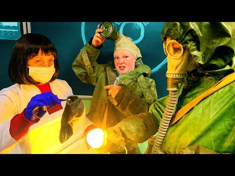 Видео: ЧТО ДИРЕКТРИСА НАШЛА У РЫЖЕГО?? В ШОКЕ ВСЯ ШКОЛА!!
