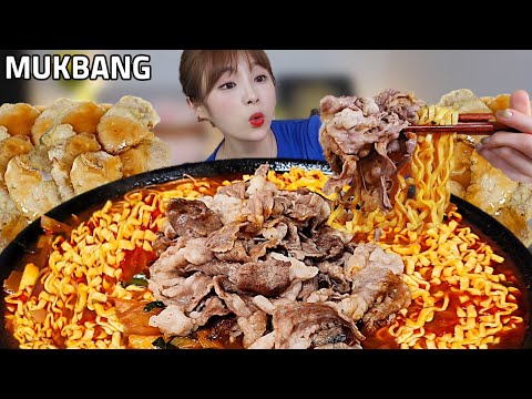 Видео: Мукбанг с рисом и лапшой с говядиной после 20 часов ASMR