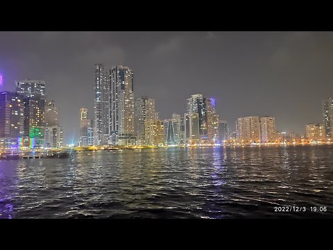Видео: ОАЭ. Шарджа. Набережные, пляжи, парки, рынки, магазины, куры)