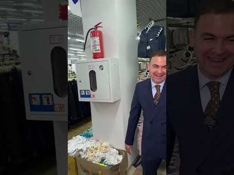 Видео: Парковка в Эконом маркете была забита 