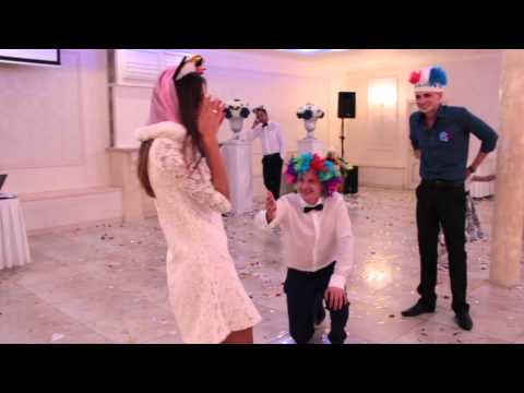 Видео: Конкурс на свадьбе "Сказка" 5.09.15 arthall.od.ua