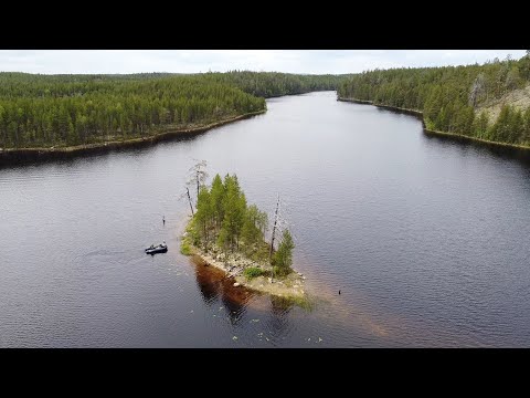 Видео: Рыбак нашёл НЕОБИТАЕМЫЙ остров и остался на нём. Пробрался на дикое озеро. Нашёл необитаемый остров.