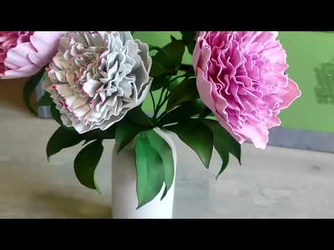 Видео: Реалистичные пионы из фоамирана без молдов! DIY Realistic foamiran peonies without molds!