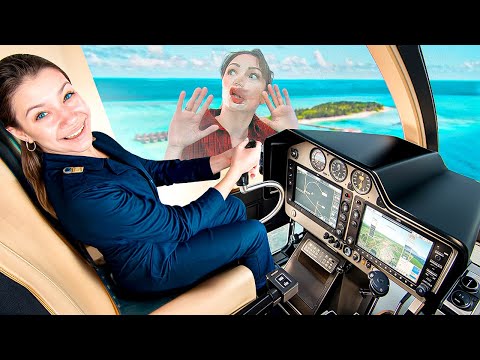 Видео: КАНИКУЛЫ ВСЛЕПУЮ  / Вики Шоу