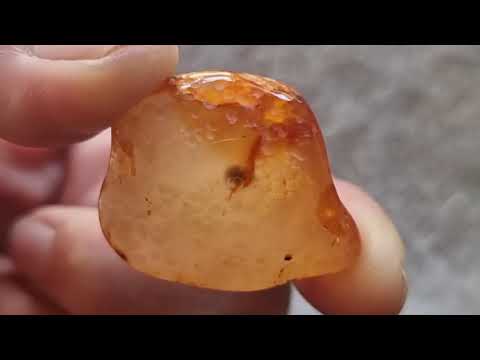 Видео: Взгляните на маленькие полированные камни! #tumbling #billyrocks #rocktumbling #qld