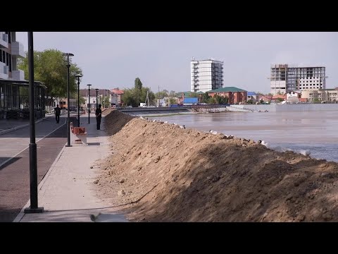 Видео: Атырау облысында су тасқыны қос ауданға қауіп төндірді