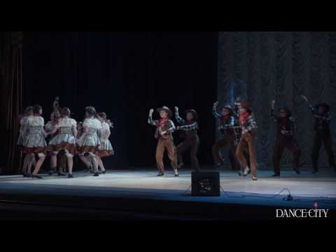 Видео: Танец "Кантри" - хореографическая студия DANCE-CITY
