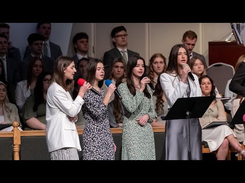 Видео: Пение “Great is His faithfulness" - сестры Кухарь