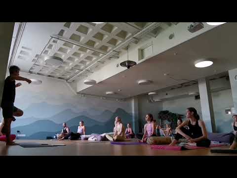 Видео: Функциональная йога - что это такое?