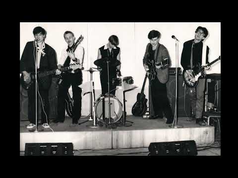 Видео: Василий Шумов и группа "Центр" - "А у нас во дворе" (1984)