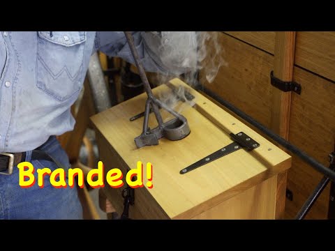 Видео: Брендинг Утюги и ящики для инструментов | Автомастерская Энгельса