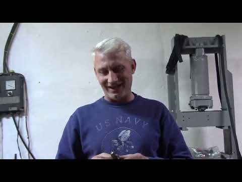 Видео: Чем приварить быстрорез .