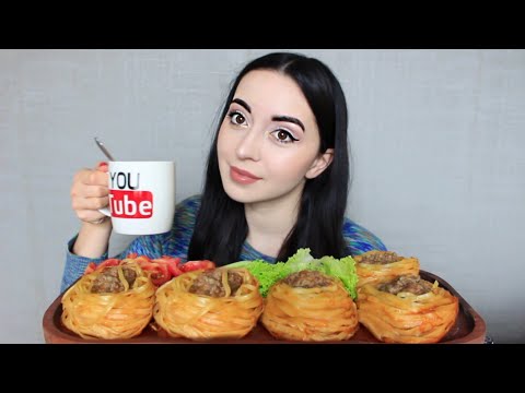 Видео: БАБУШКА МОШЕННИК / ГНЕЗДА MUKBANG Ayka Emilly ♥️