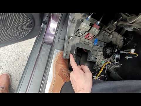 Видео: ssangyong kyron снятие руля  и подрулевого шлейфа / улитки