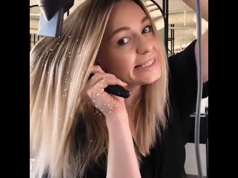 Видео: Как выпрямить волосы феном на брашинг