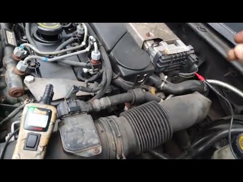 Видео: Jaguar X Type 2.0D (нет питания) код неисправности P132B