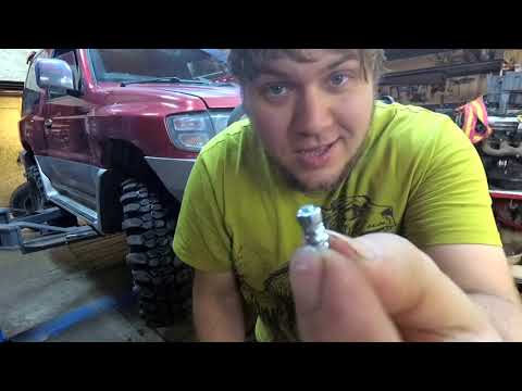 Видео: Зашиповал грязевую резину, тест на льду.Летом покажу что стало с шипами.