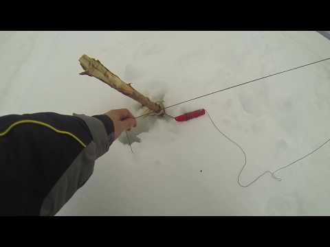 Видео: Рыбалка на озере Юмос 04.2018. Мурманск Часть 2 - Не погода и поставушки.