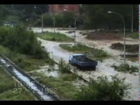 Видео: Наводнение в Новоуральске (1992г.)