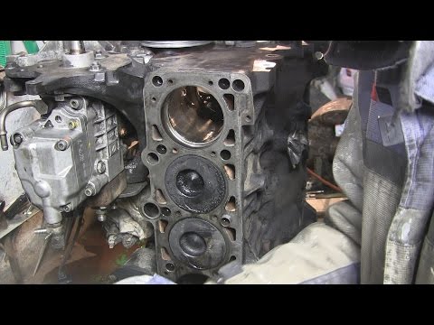 Видео: 1.9 turbo diesel AFN вытягиваем поршня и делаем предварительную дефектовку мотора часть 6