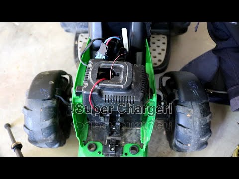 Видео: Обновление аккумуляторной батареи Peg Perego John Deere для трактора Super Charged