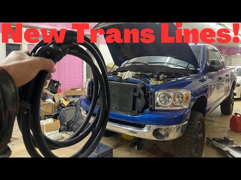 Видео: Замена трансмиссионных линий на моём двигателе Cummins 6.7! (Полностью дизельные армированные линии)