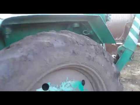 Видео: ЮМЗ ЭО 2621 ремонт распределителя Р 200