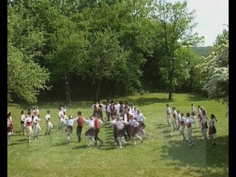 Видео: ПОПОВСКИ СЕВЕРНЯЧЕТА - 40 Г0ДИНИ ФОЛКЛОРЕН АНСАМБЪЛ „СЕВЕРНЯЧЕ“ - ГР. ПОПОВО (2002)