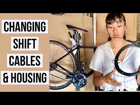 Видео: Как заменить тросы переключения передач на шоссейном велосипеде
