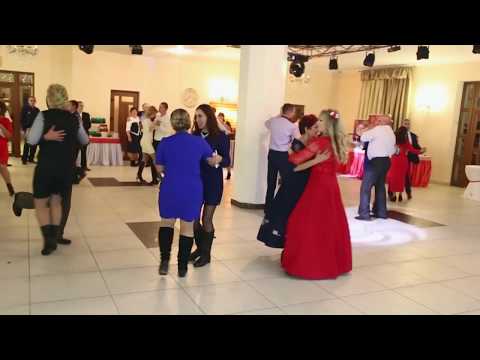 Видео: ОЙ ТИ СТРУМОЧКУ БИСТРА ВОДИЦЕ || ВЕСІЛЬНИЙ ФОКСТРОТ || ПАЛАЦ