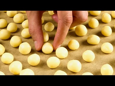 Видео: Просто залейте шарики... Десерт, который превзошел все ожидания!